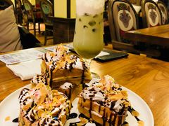 -more than meow吴止猫主题餐厅(承德 中船汇店)