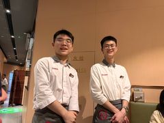 -海底捞火锅(新松江路生日主题店)