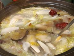 菌临天下-香巴拉云南餐厅(华莱坞店)