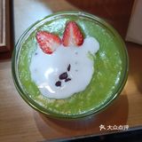 服务帮，店内环境优雅，味道不错的一家蟹黄拌面店