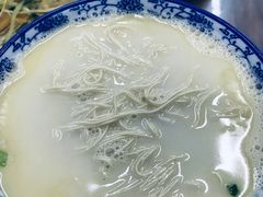 -雪琴面馆富安特色鱼汤面(城中花园店)