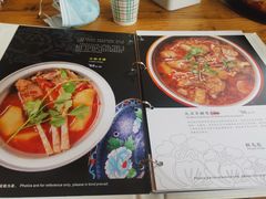 -毛辣果·贵州红酸汤牛肉火锅(西单店)