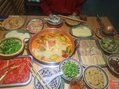 -洱火云南酸菜牛肉火锅(石景山当代商城店)