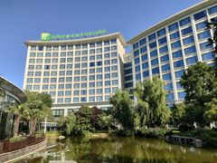 -南阳建业森林半岛假日酒店