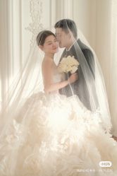 -雪中彩影婚纱摄影·微光艺术中心