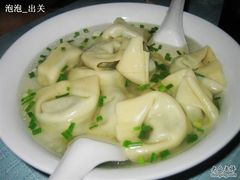 热馄饨-潘国仙耳光馄饨(黄家阙路店)