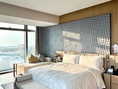 -深圳国际会展中心希尔顿酒店(前海华发冰雪世界店)
