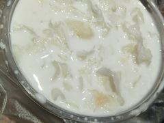 银耳鲜奶-百花传统甜品店(原址店)