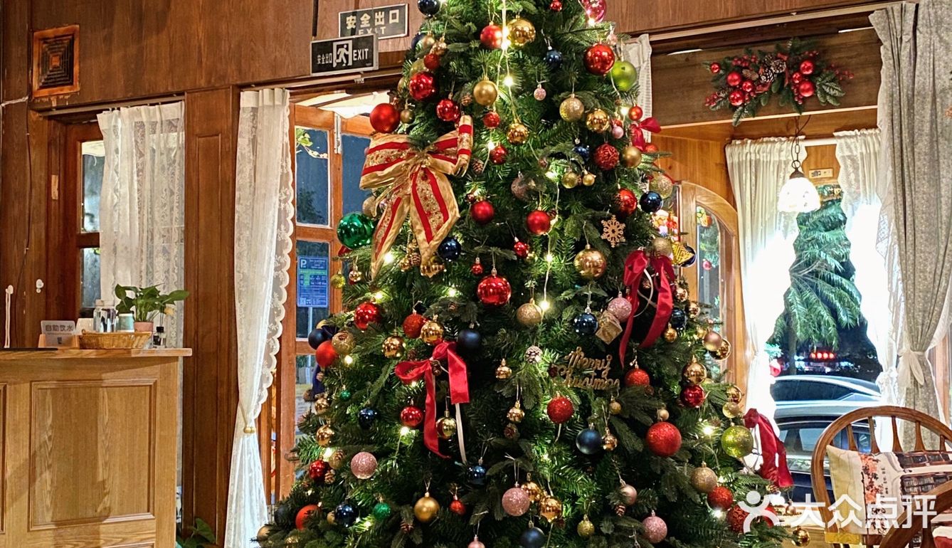 🎄终于感受到了惠州的圣诞氛围｜这家太好拍了