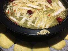 -蜀滋香鲜鱼火锅(黄金路店)