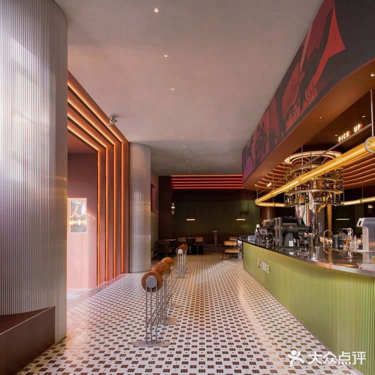 复古与时尚的融合丨人民咖啡馆