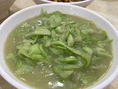 清炒丝瓜-红色湘菜馆(春风店)
