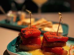-Oasis Bar & Grill