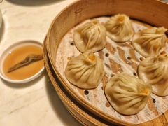 蟹粉小笼包-绿波廊(豫园店)