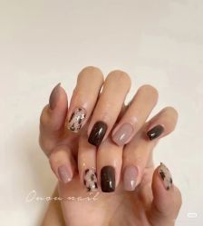 -悦指间美甲美睫