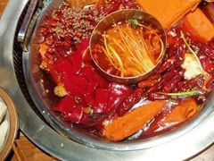 -城墙拐拐火锅(三峡广场黑金冠店)