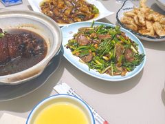 -老码头黑皮肘子锅包肉(赣水路店)