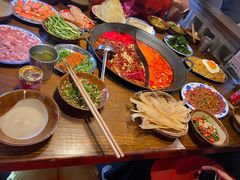 -萍姐火锅·公路夜市(武汉首店)