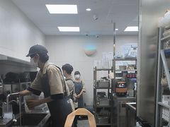 -喜茶(上海淮海中路渔阳里店)