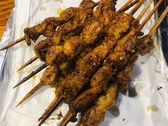 羊肉串-马路牙子地桌烤肉(工体店)