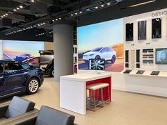 -TESLA 特斯拉(上海太古汇体验店)