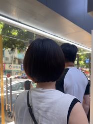 点击看大图 -藤野造型专业烫染接发