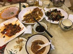 -鹤乡东北菜(崮山路店)