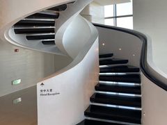 -瑰丽酒店·海吧·天际下午茶·现场DJ·天台酒吧