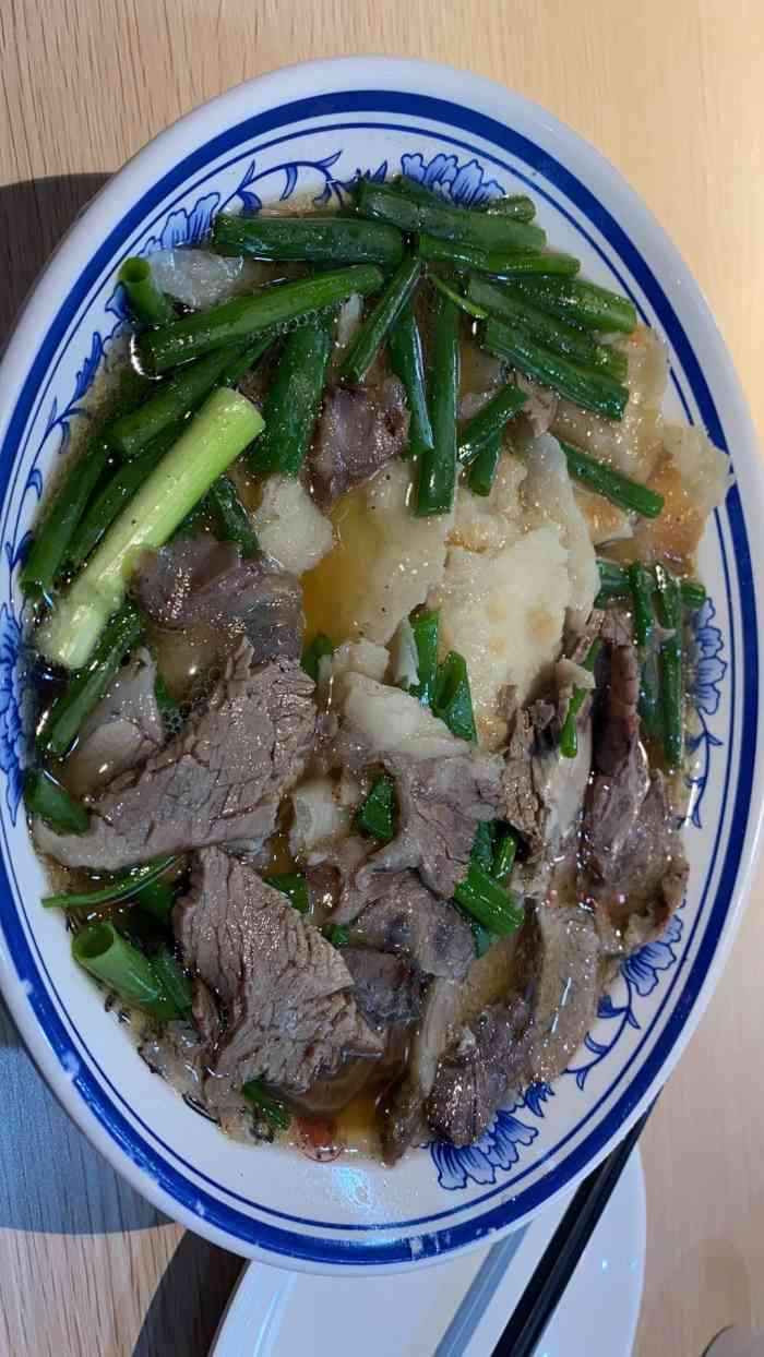 直隶安家牛肉罩饼-"地方挺大的.罩饼挺好吃的.可以推荐一下,.