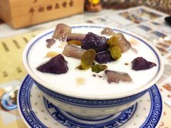 -广信牛奶甜品世家(台东店)