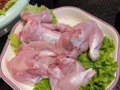 现杀牛蛙-三江两海老火锅(北京首店)