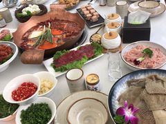 -墨居上隐·院子里火锅(峨眉店)