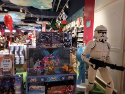 -Hamleys哈姆雷斯(东方福来德店)