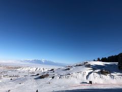 -丝绸之路山地度假区滑雪场