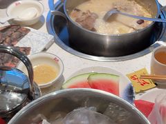 -三人行骨头王火锅(长寿店)