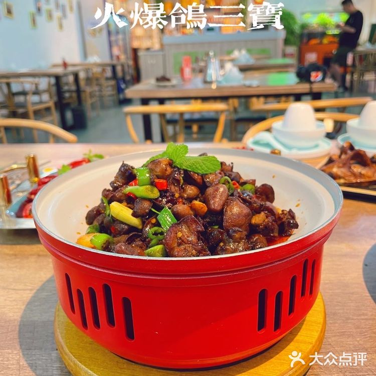北京有名的烧鸽子，开分店了，劲松的小伙伴有福气了[调皮]