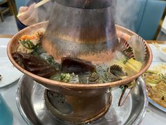 -一口猪海鲜浑锅·东北家常菜