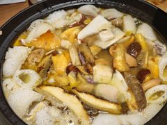 -一朵菌·野生菌探索家火锅(南亚店)