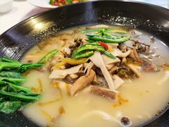 酸汤杂菌-花家怡园