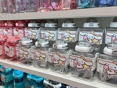 -名创优品(山东青岛华润万象城店)