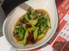 -黄记煌三汁焖锅(新佳丽江汉路店)