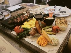 -Mark&Mars Restaurant