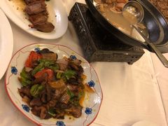 -武汉五月花大酒店(武昌火车站中南路地铁站店)