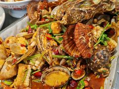 -鑫渔港海鲜本地菜·山海关浑锅(东戴河店)