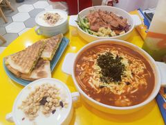-嗨皮儿·现蒸面皮(抄纸巷店)