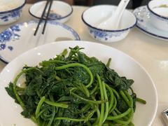 清炒红薯叶-东就鸭饭店·古早海南菜(滨海店)