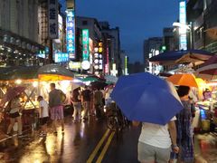 -六合夜市