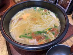 -银米·云南传统过桥米线(双廊黑金冠店)