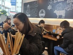 -渝和喵叔米线(南坪万达店)