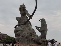 -巴陵广场